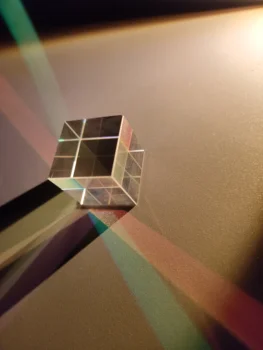 Цветен призматичен 18-мм шестограмен светлинен куб научен експеримент Rainbow Photo Spectroscope креативен подарък